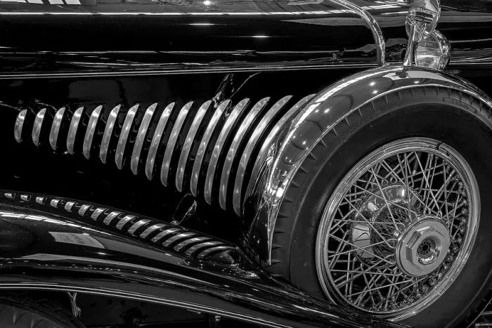 Framed Print : Oldtimer Detail, Duesenberg J Sedan