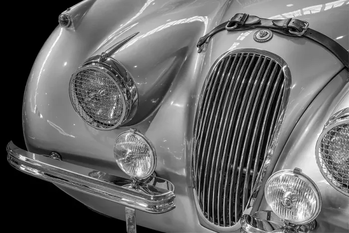 Framed Print : Oldtimer detail, Jaguar XK 120, in black and white