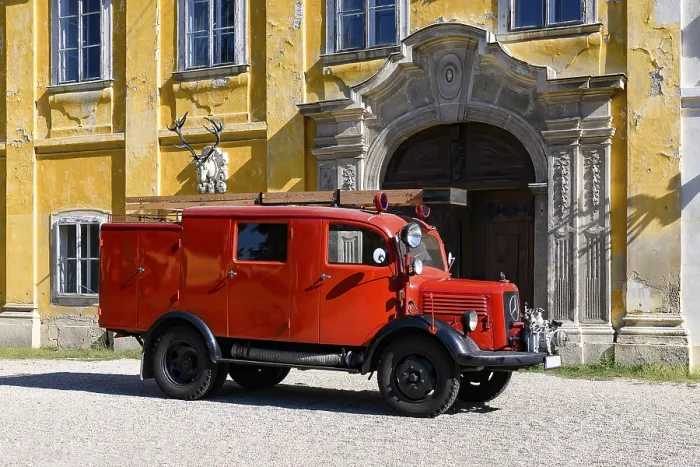 Framed Print : Oldtimer Mercedes Benz L1500S 1941