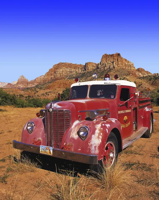 Framed Print : Oldtimer, Old fire truck in Zion Canyon