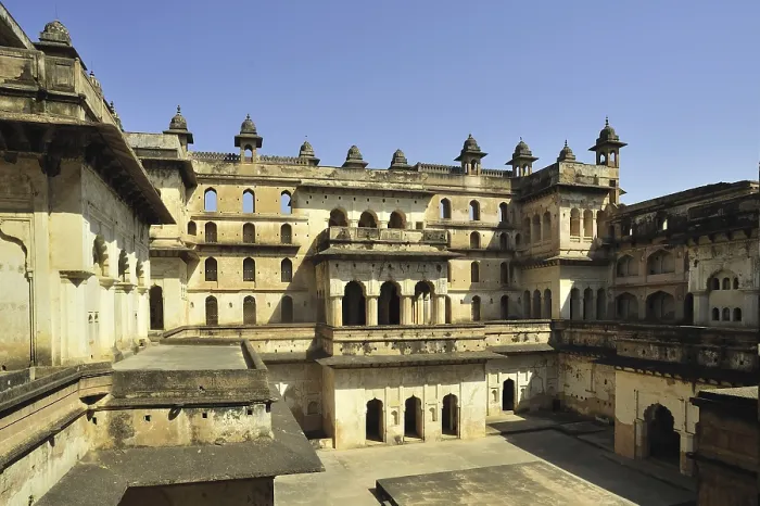 Framed Print : Orchha central courtyard of raja mahal khajuraho madhya pradesh india Framed Print : Orchha central courtyard of raja mahal khajuraho madhya pradesh india