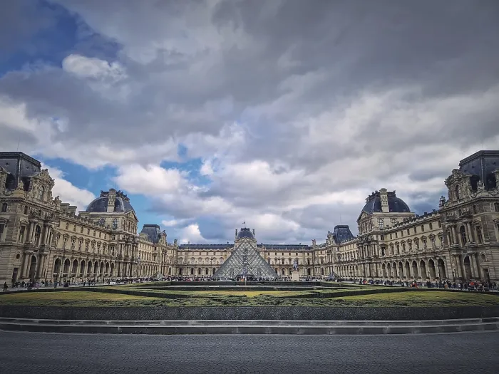 Framed Print : Outdoors view to the Louvre Museum in Paris