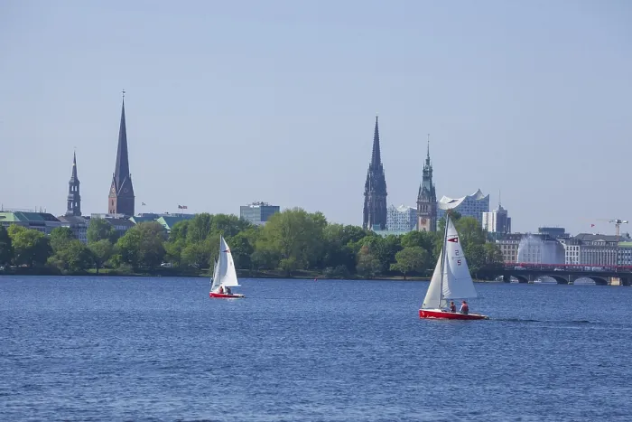 Framed Print : Outer Alster with St Peter's Church