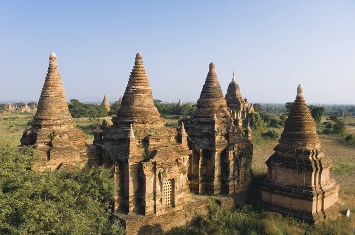 Framed Print : Pagoda field, temples, Zedi, Old Bagan