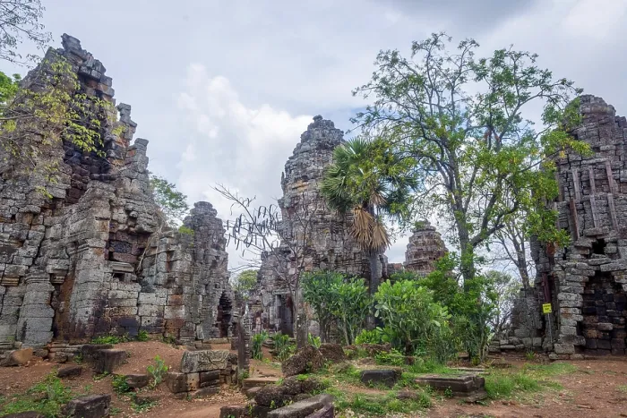 Framed Print : Pagoda of the Wat Banan old Khmer civilization temple