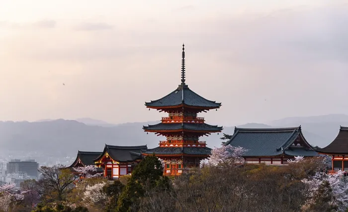 Framed Print : Pagoda and ZuigudO of the Kiyomizu-dera Temple Framed Print : Pagoda and ZuigudO of the Kiyomizu-dera Temple