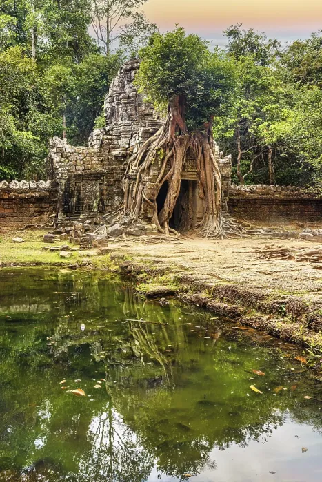 Framed Print : Panorama of Ta Som temple in complex Angkor Wat in Siem Reap Framed Print : Panorama of Ta Som temple in complex Angkor Wat in Siem Reap