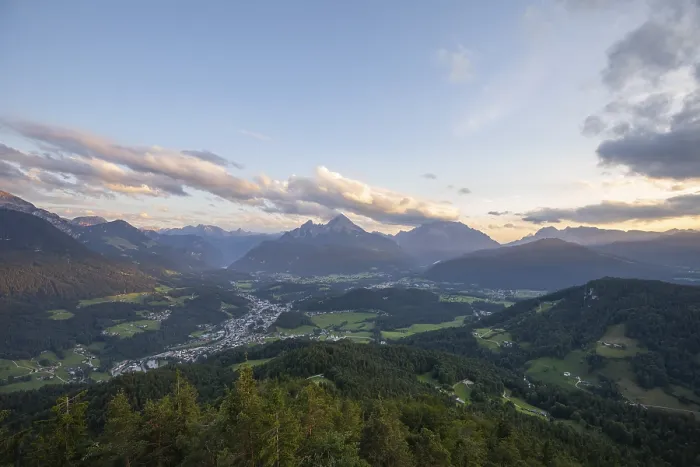Framed Print : Panoramic view from the Kneifelspitze to Berchtesgaden