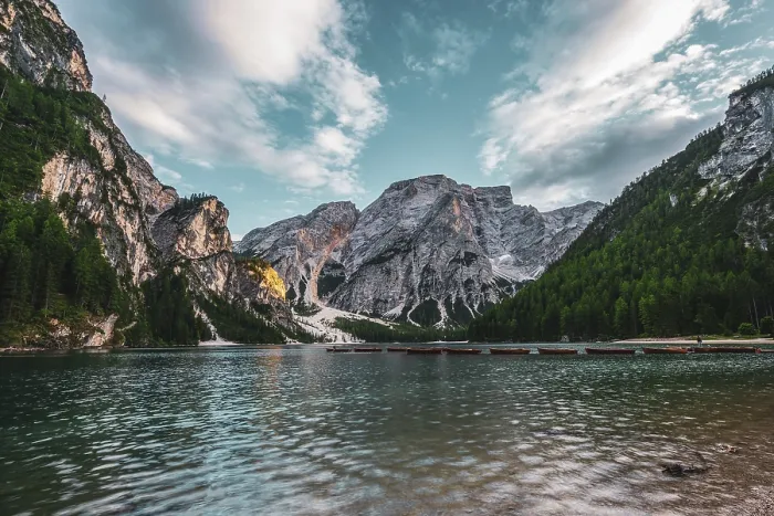 Framed Print : Panoramic view of Lake Braies in the Dolomites
