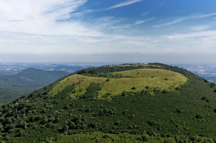 Framed Print : Parc des Volcans d'Auvergne, France
