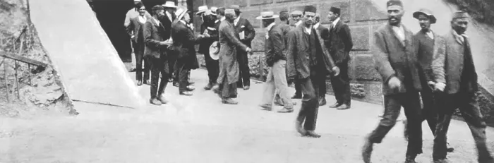 Framed Print : Passive resisters getting released from Johannesburg Fort Prison, South Africa, January 1908 Mahatma Gandhi, first imprisonment, Africa