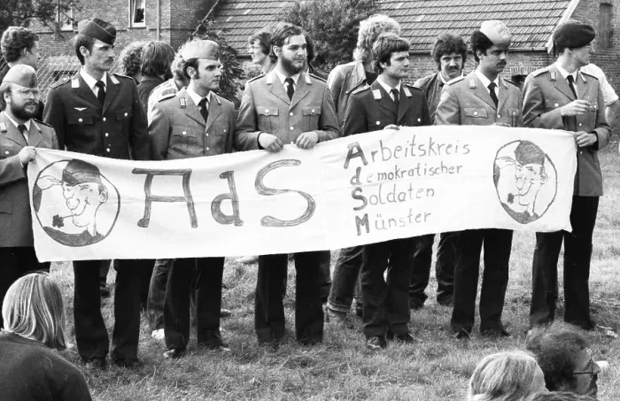 Framed Print : The peace movement demonstrated on the occasion of the Anti-War Day with the Cologne Peace Weeks on 31