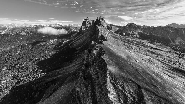 Framed Print : The peaks Sas Rigais and Furchetta of the Geisler group