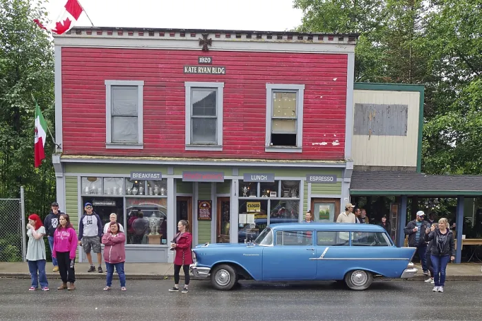 Framed Print : People and classic cars in front of a historic facade Framed Print : People and classic cars in front of a historic facade