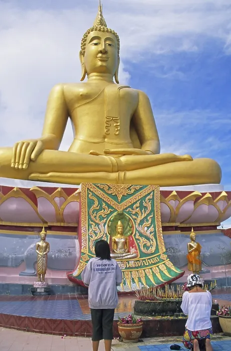 Framed Print : People praying, Big Buddha statue on the island of Ko Samui