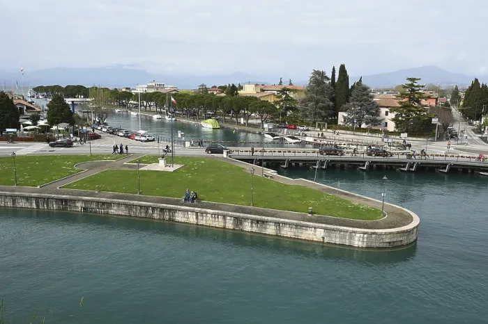 Framed Print : Peschiera del Garda Framed Print : Peschiera del Garda