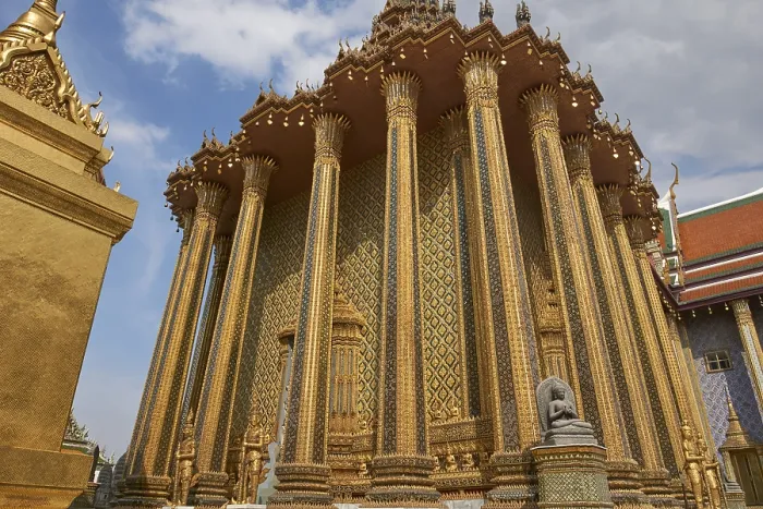 Framed Print : Phra Mondop, the library, at Wat Phra Kaew