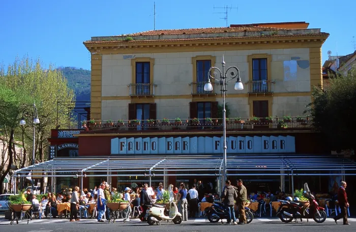 Framed Print : Piazza Tasso, Sorrento, Sorrento Peninsula