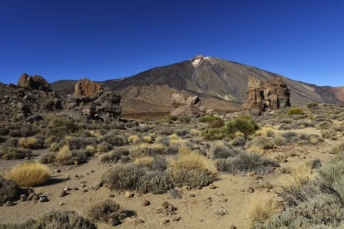 Framed Print : Pico del Teide with the Roques de Garcia