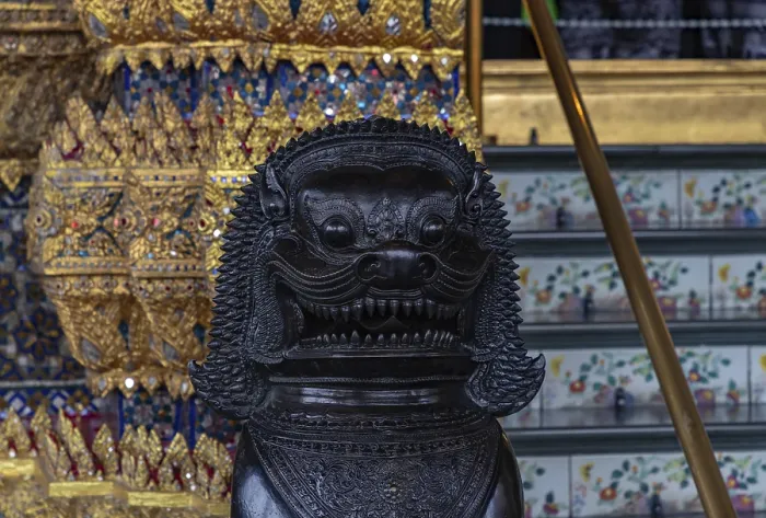 Framed Print : A picture of a black statue at the Phra Ubosot Framed Print : A picture of a black statue at the Phra Ubosot