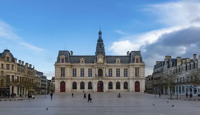 Framed Print : A picture of Poitier's Hotel de VilleA picture of Poitier's Hotel de Ville Framed Print : A picture of Poitier's Hotel de VilleA picture of Poitier's Hotel de Ville