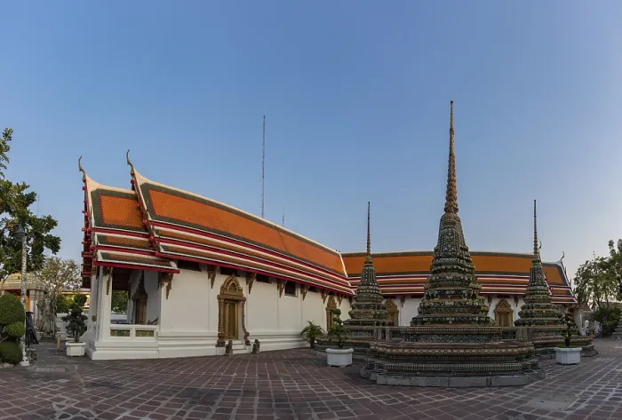 Framed Print : A picture of the spires at the Wat Pho Temple
