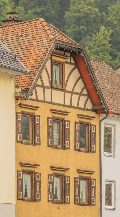 Framed Print : Picturesque half-timbered building - Oberndorf am Neckar Framed Print : Picturesque half-timbered building - Oberndorf am Neckar