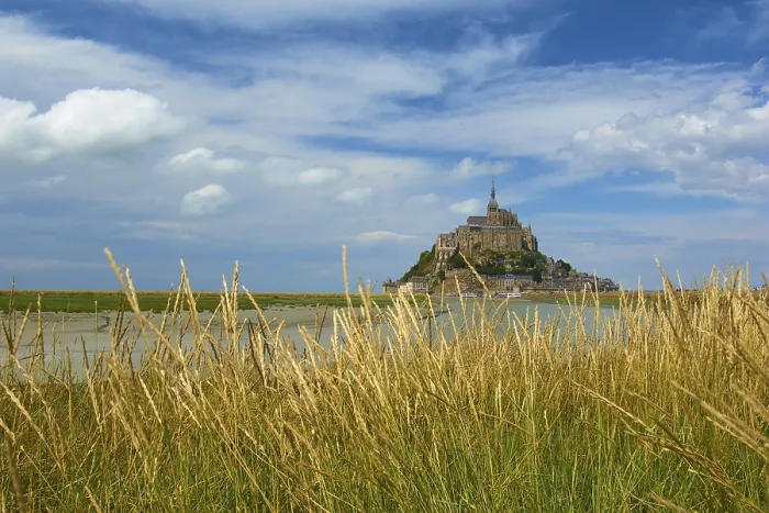 Framed Print : Picturesque view of Mont Saint-Michel on an island with medieval architecture