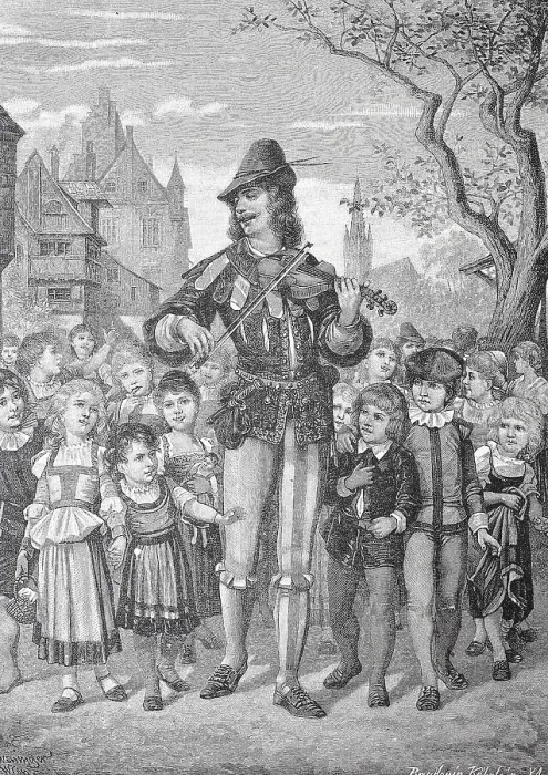Framed Print : The Pied Piper of Hamelin, Germany Framed Print : The Pied Piper of Hamelin, Germany