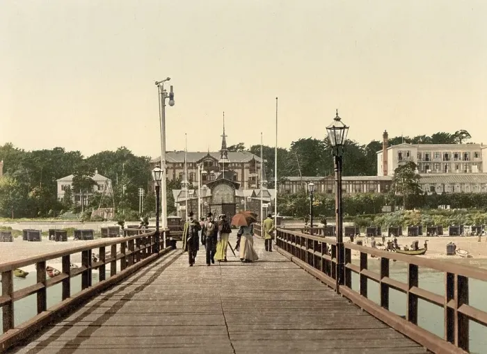 Framed Print : Pier in Heringsdorf, Mecklenburg-Western Pomerania