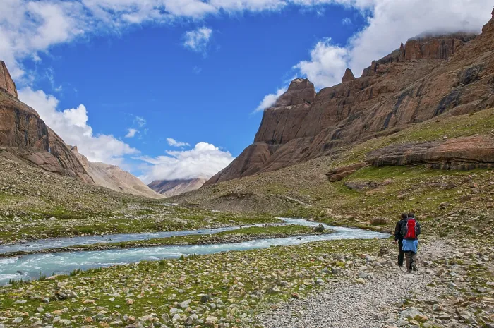 Framed Print : Pilgrims on the Kailash Kora, Western Tibet, Asia Framed Print : Pilgrims on the Kailash Kora, Western Tibet, Asia