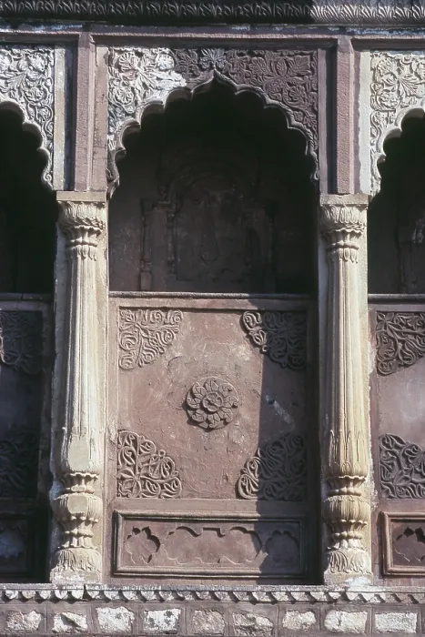 Framed Print : Pillars and arches at Jhansi Fort