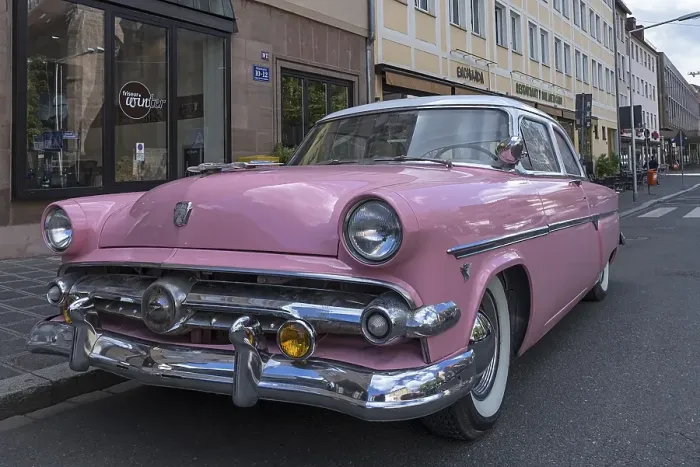 Framed Print : Pink Pontiac, American vintage car from the 1950s Framed Print : Pink Pontiac, American vintage car from the 1950s