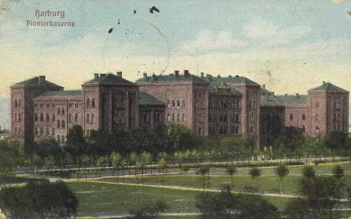 Framed Print : Pioneer barracks in Harburg, Hamburg