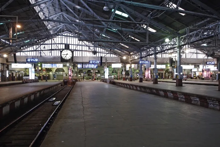 Framed Print : Empty platforms of victoria terminus vt now chhatrapati shivaji terminus station cst railway station