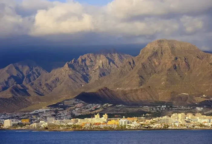 Framed Print : Playa de las Americas, Los Cristianos