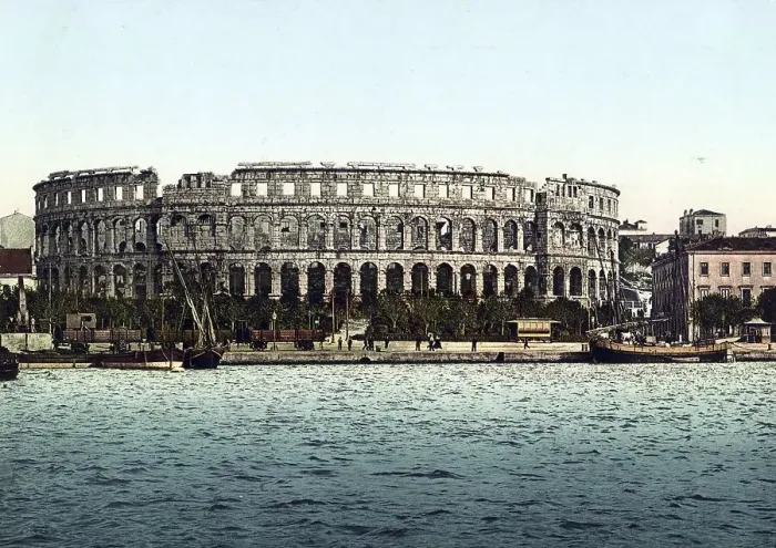 Framed Print : Pola, Arena del Mare, amphitheatre of Pula