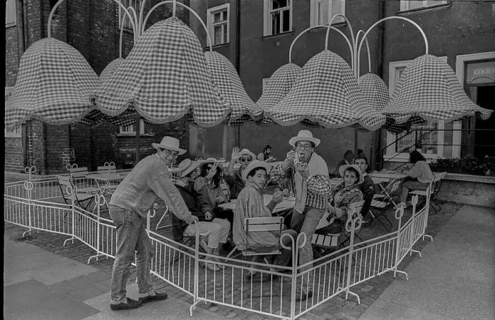 Framed Print : Poland, Gdansk, 24.8.1988, street cafe in Gdansk