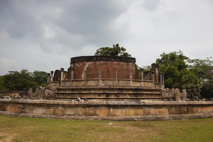 Framed Print : Polonnaruwa - the ruins of an ancient temple Framed Print : Polonnaruwa - the ruins of an ancient temple