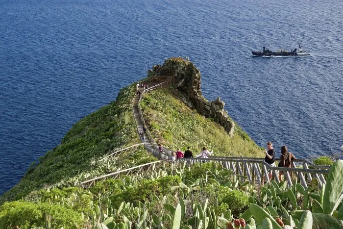 Framed Print : Ponta do Garajau viewpoint at the statue of Christ Framed Print : Ponta do Garajau viewpoint at the statue of Christ