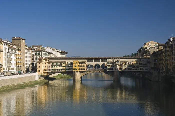 Framed Print : Ponte Vecchio bridge, Arno River