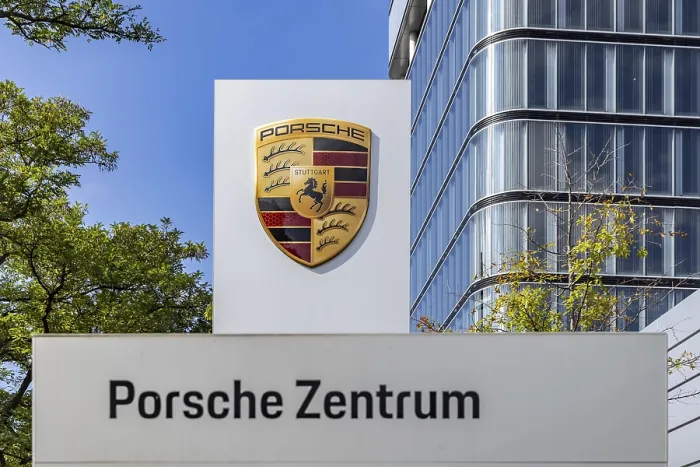 Framed Print : Porsche Centre Autohaus am Pragsattel Framed Print : Porsche Centre Autohaus am Pragsattel