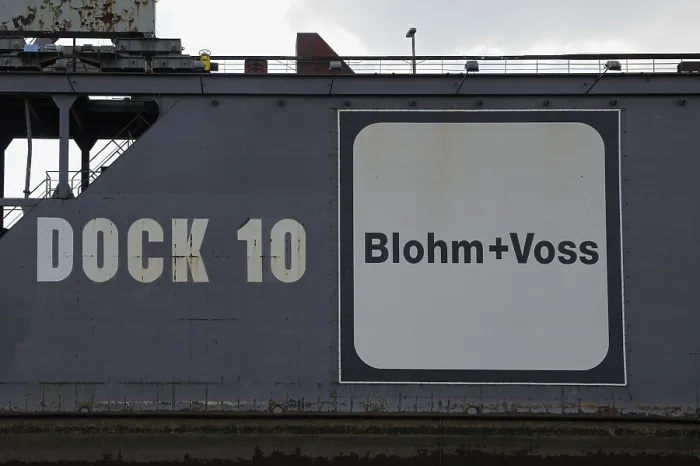Framed Print : Port of Hamburg, dry dock, Blohm and Voss