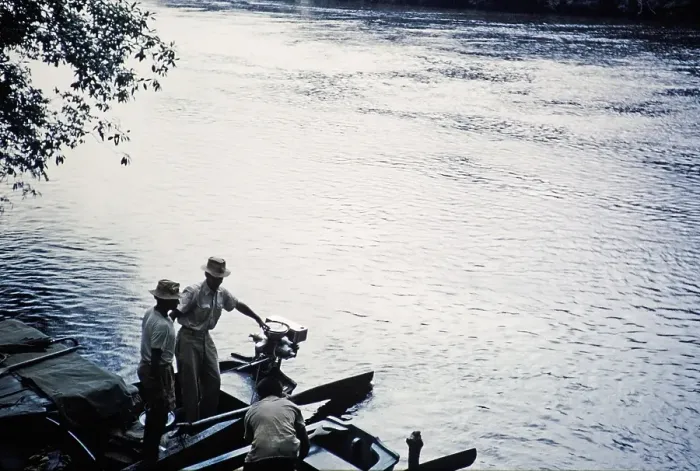 Framed Print : Portage men and boats on the Essequibo River, Guyana, West Indies, South America, 1960 1961, then colony of British Guiana, South America Framed Print : Portage men and boats on the Essequibo River, Guyana, West Indies, South America, 1960 1961, then colony of British Guiana, South America