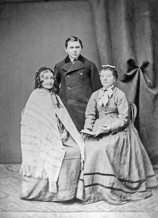 Framed Print : Portrait, grandmother, mother and son looking into the camera Framed Print : Portrait, grandmother, mother and son looking into the camera