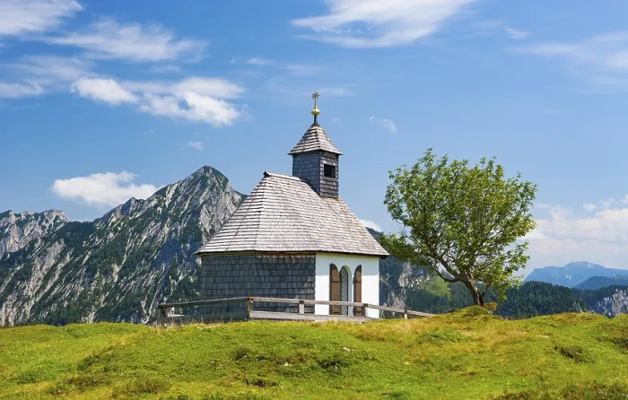 Framed Print : Postalm chapel with Rinnkogel, Postalm