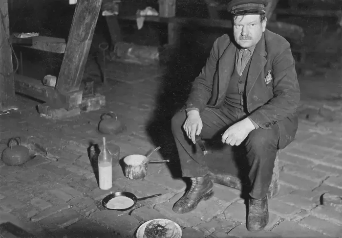 Framed Print : Poverty in the 1930s Framed Print : Poverty in the 1930s