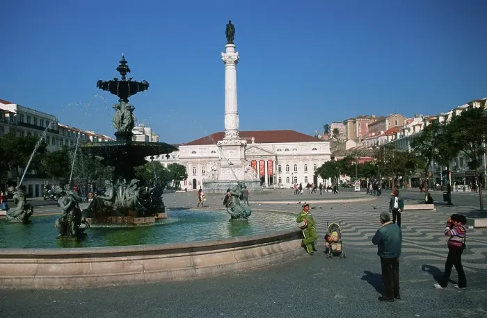 Framed Print : Praca Rossio, Fountain, National Theatre Framed Print : Praca Rossio, Fountain, National Theatre