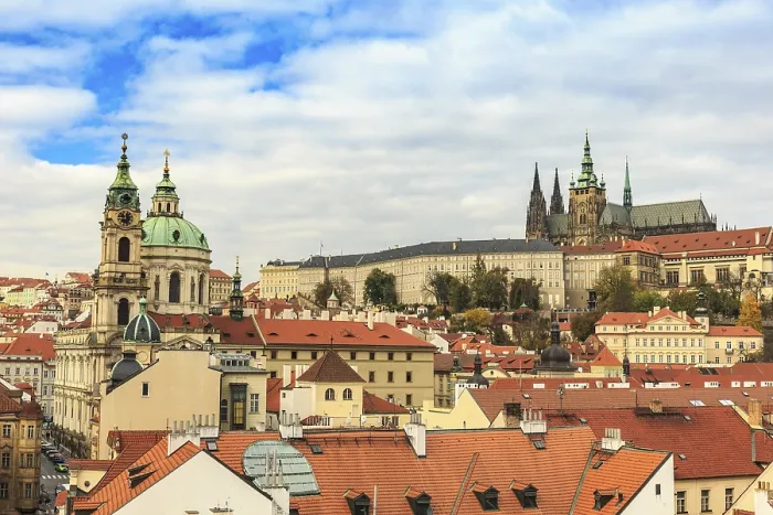 Framed Print : Prague castle above the old town