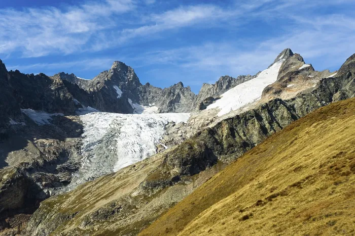 Framed Print : Pre De Bar Glacier and Mountains on Sunny Day Framed Print : Pre De Bar Glacier and Mountains on Sunny Day